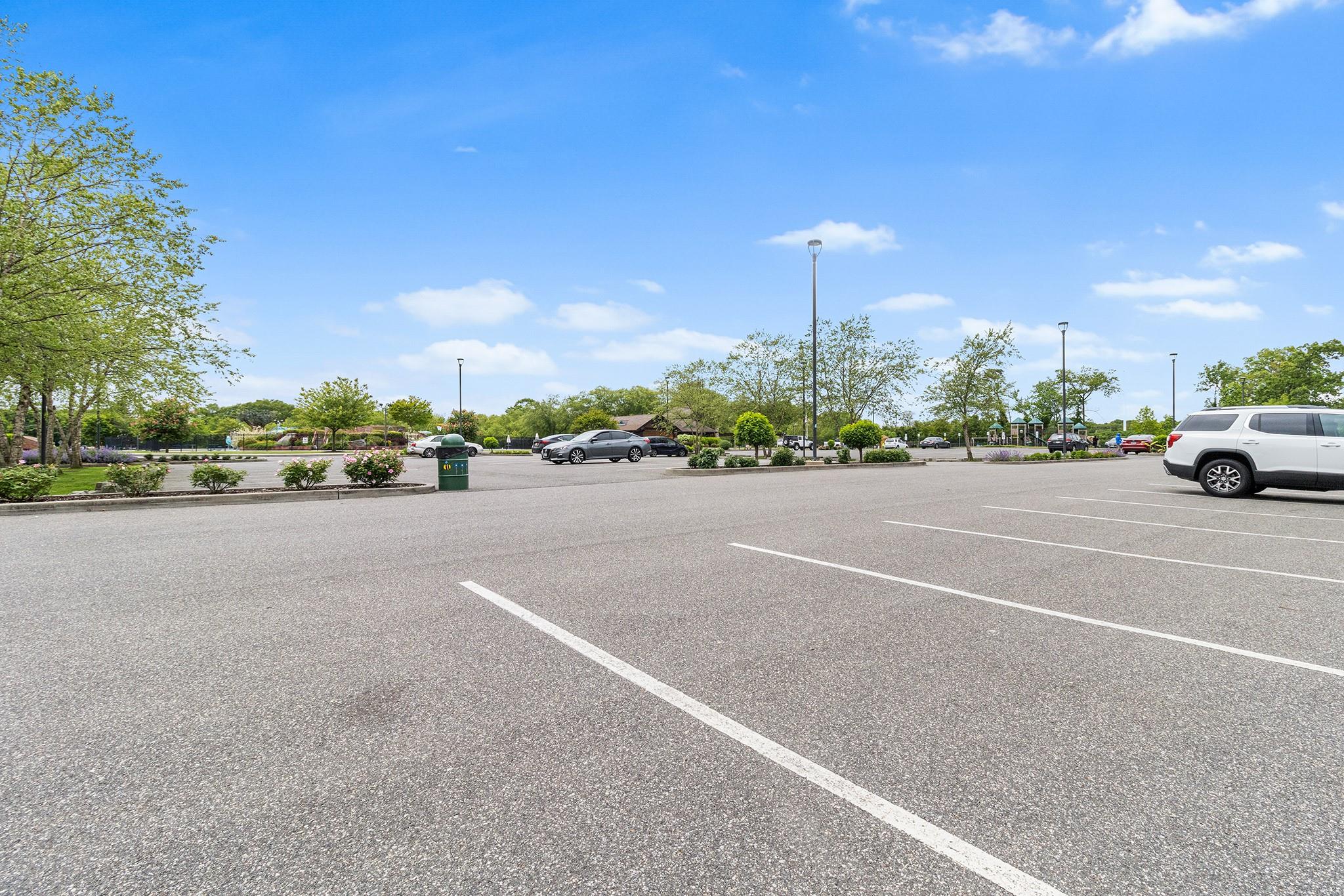 45 W 23rd Street, Deer Park, NY 11729