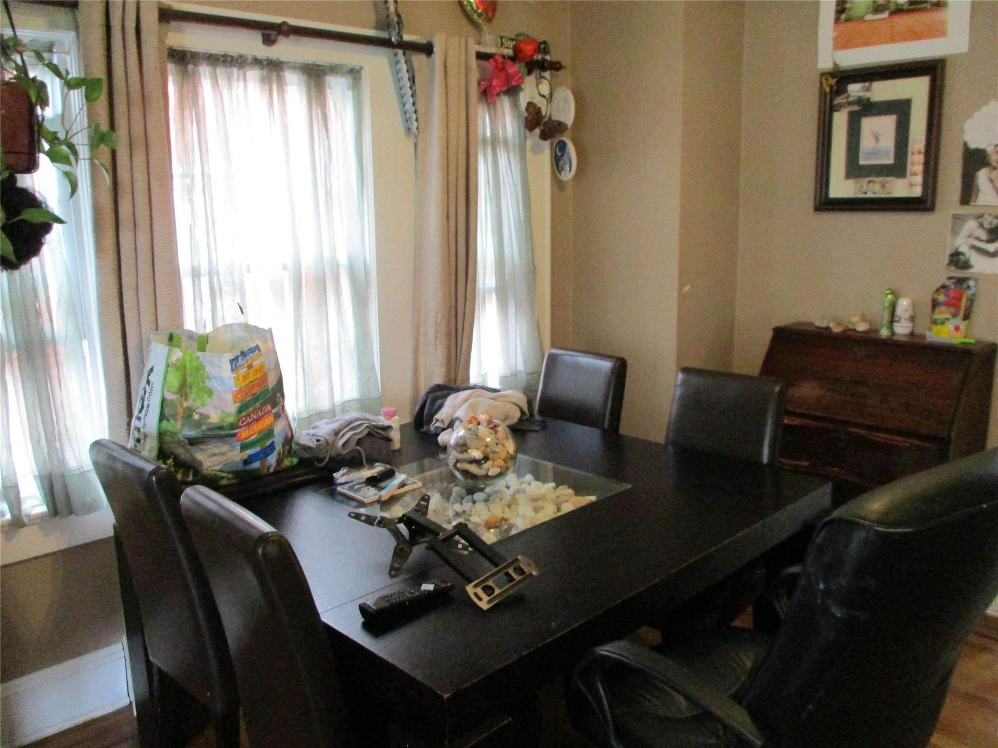 6 Ryder Place, East Rockaway, NY 11518