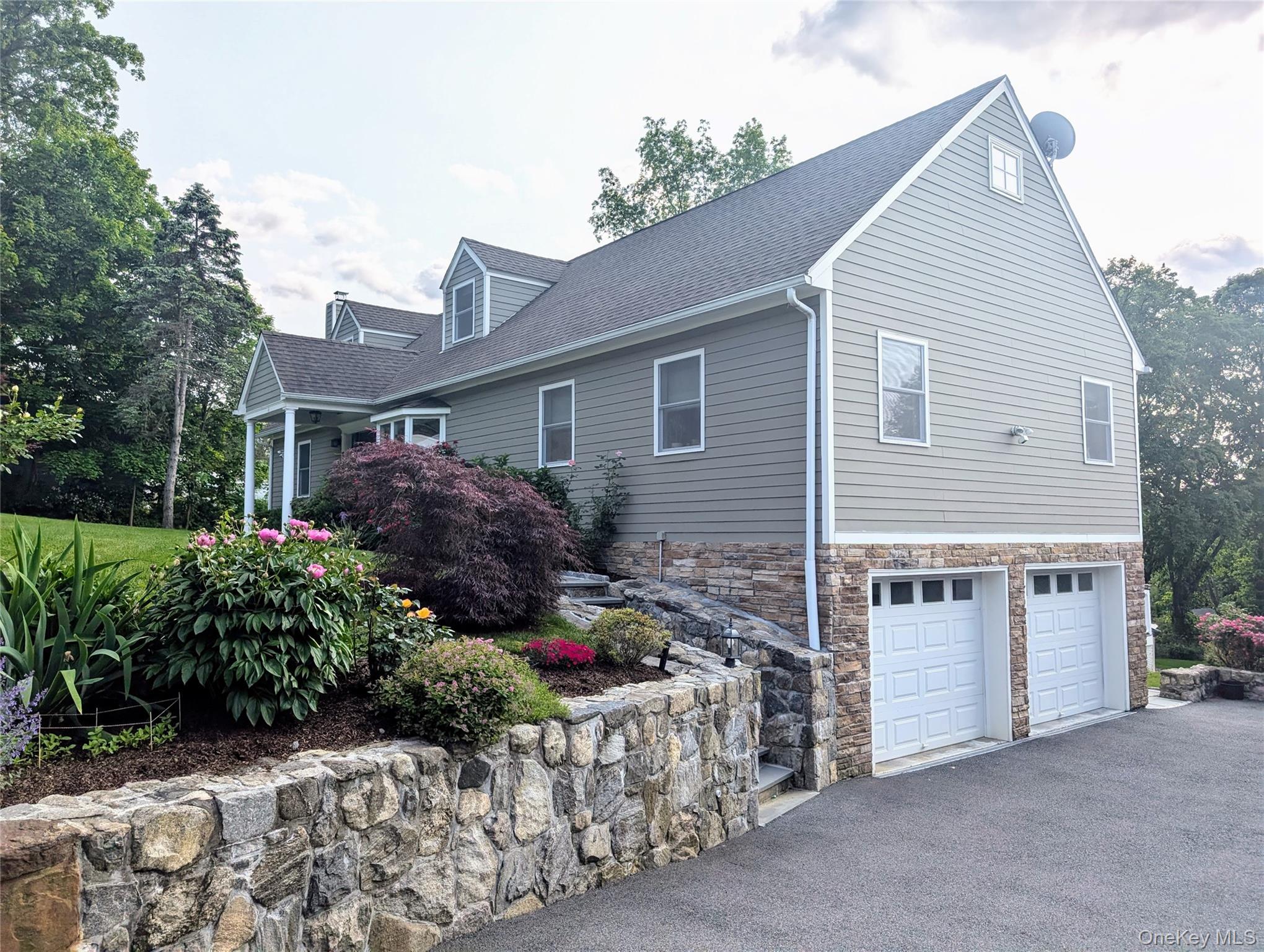 11 Ridgeway Avenue, North Salem, NY 10560