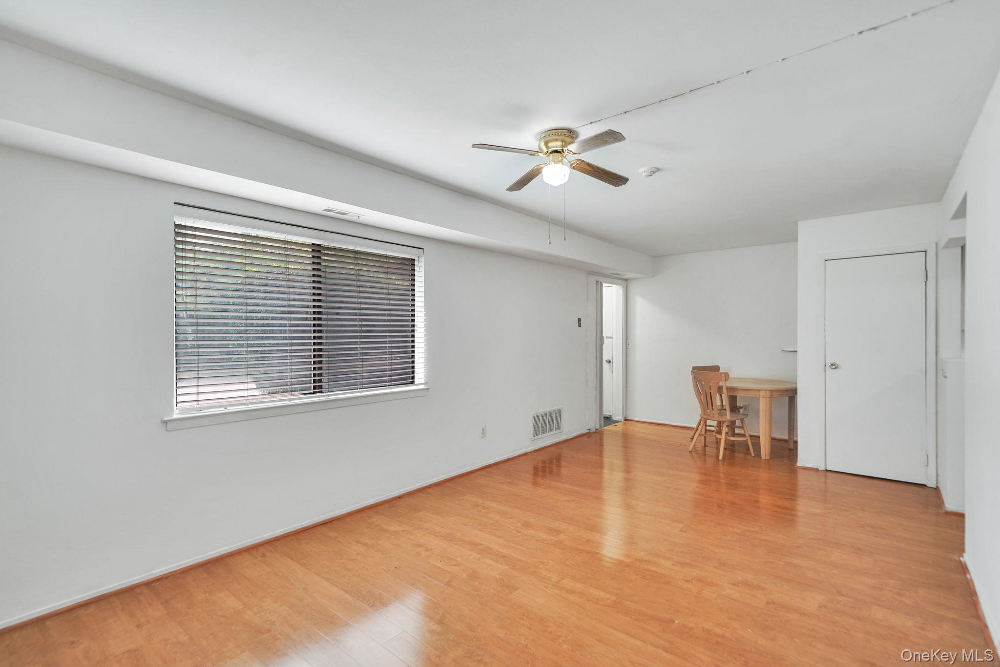 79 Pointe Circle S # 79, Coram, NY 11727