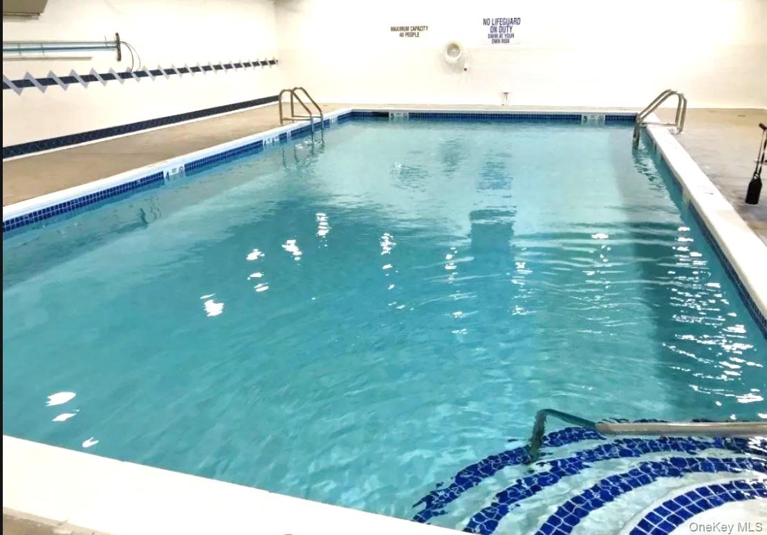 79 Pointe Circle S # 79, Coram, NY 11727