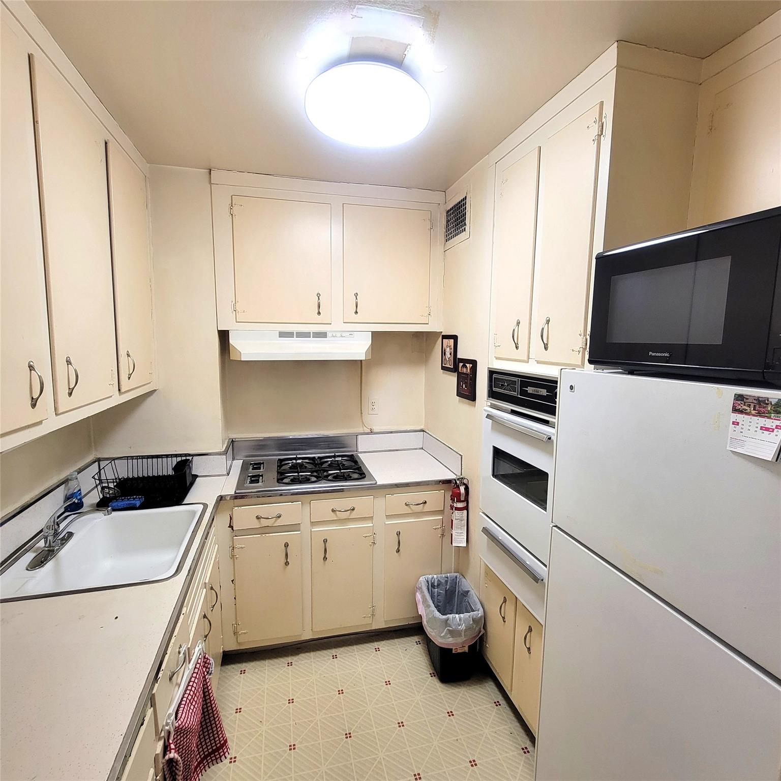 70-20 108 Street # 4C, Forest Hills, NY 11375