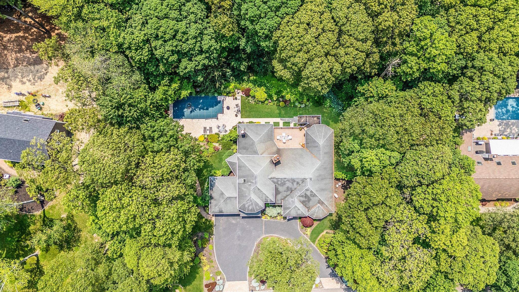 6 Ring Neck Court, Wading River, NY 11792