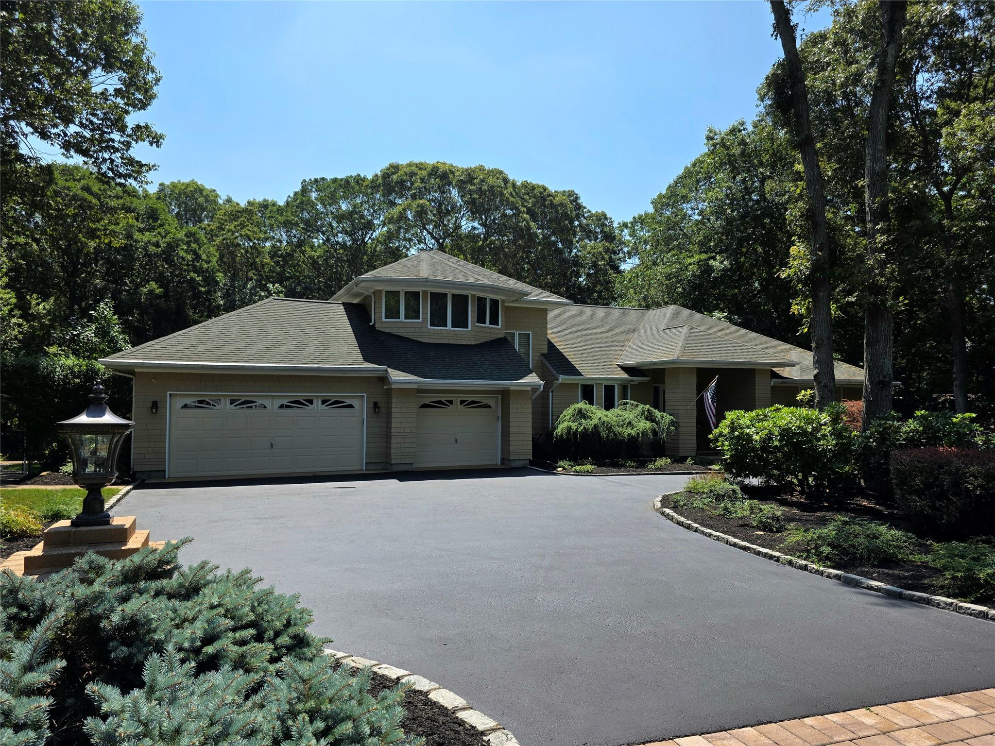 6 Ring Neck Court, Wading River, NY 11792