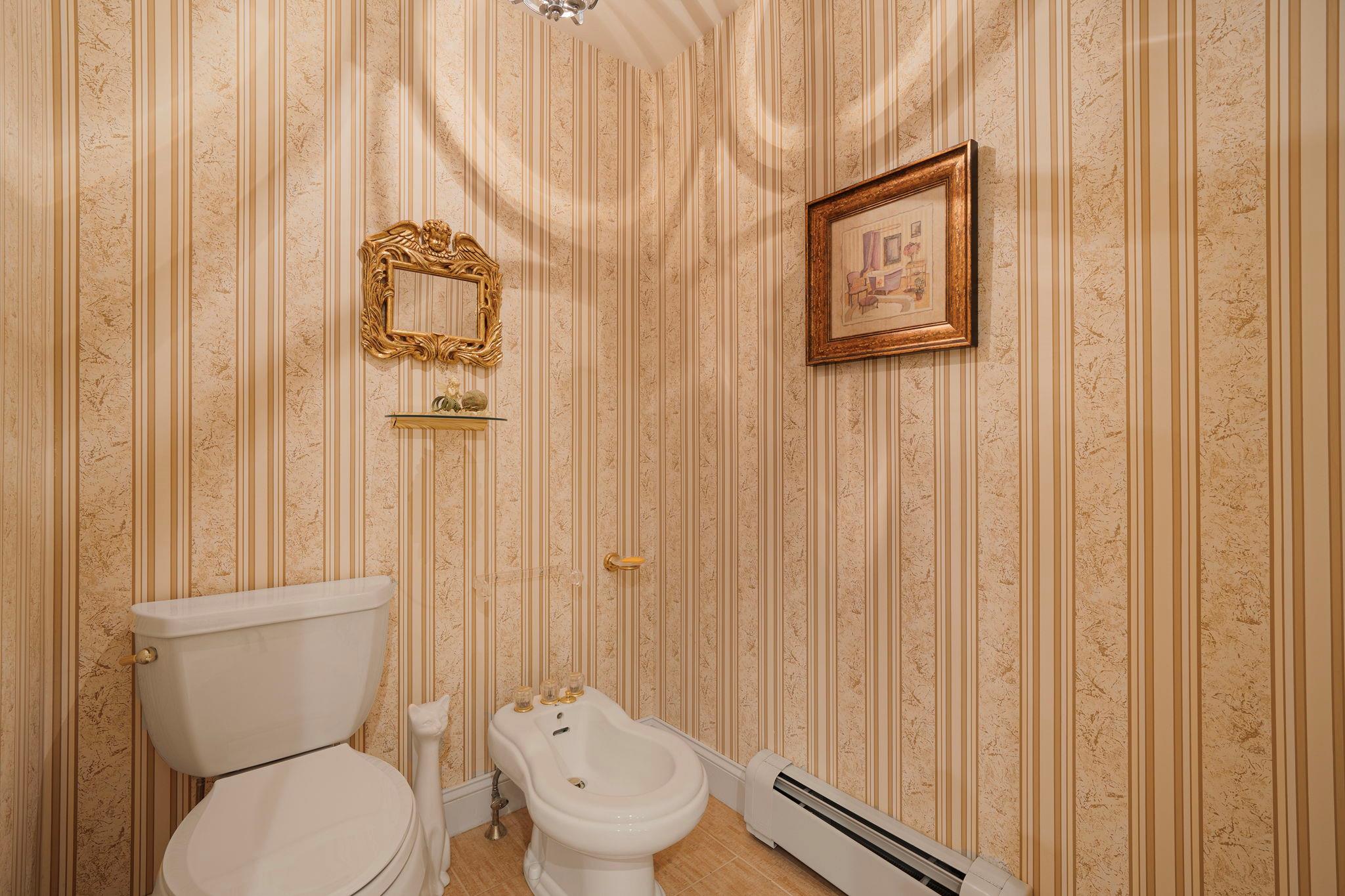 6 Ring Neck Court, Wading River, NY 11792