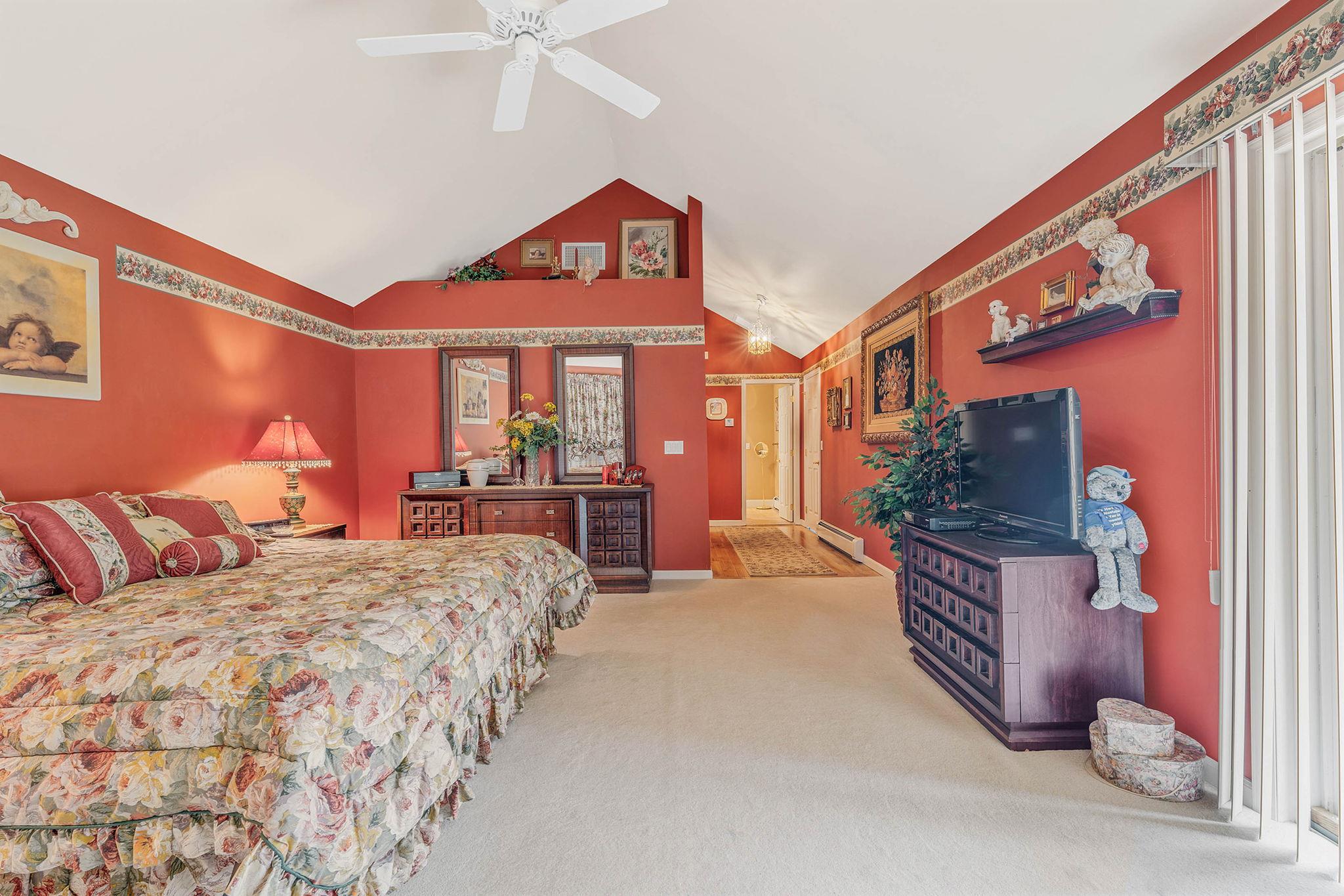 6 Ring Neck Court, Wading River, NY 11792