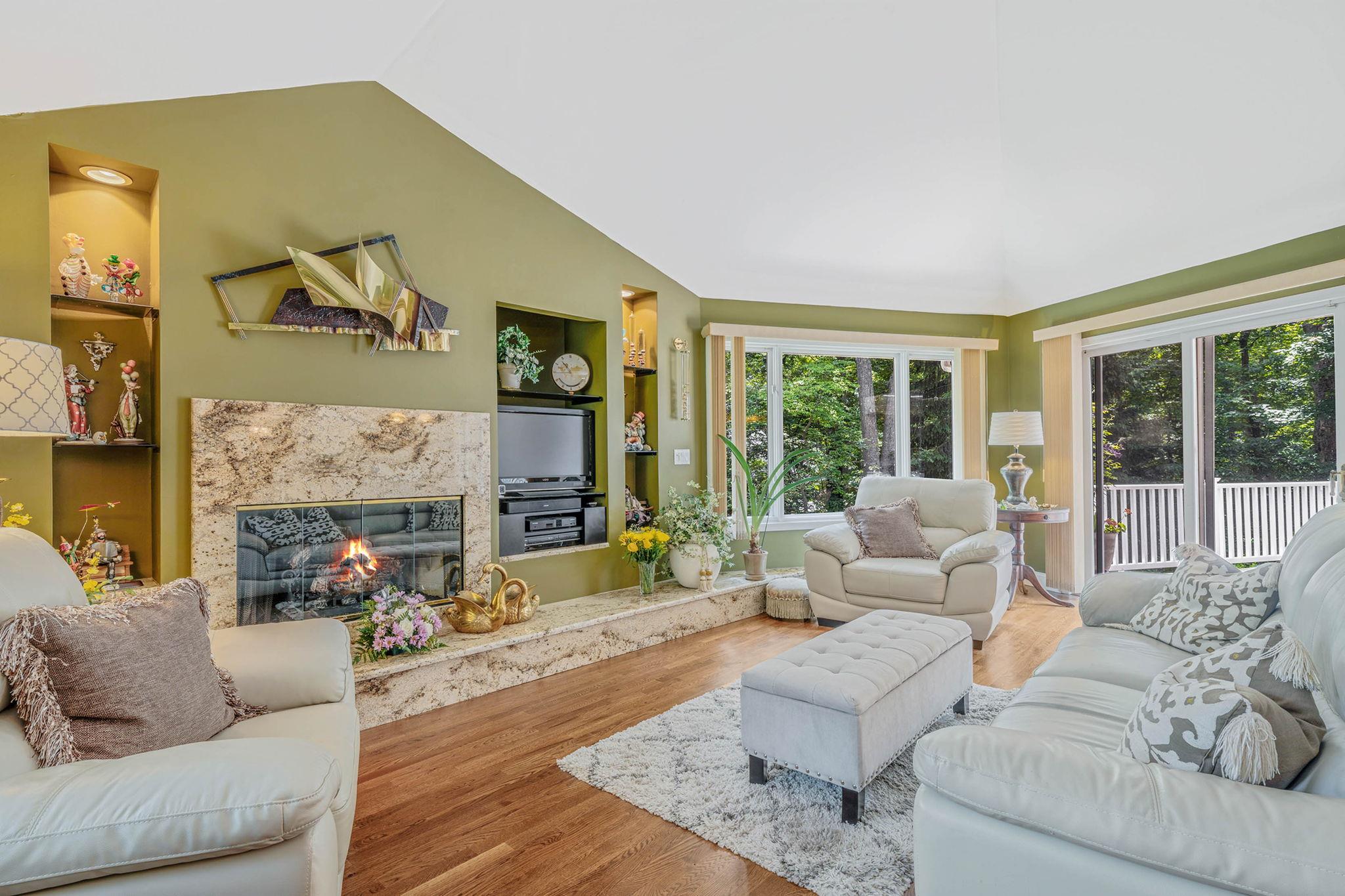 6 Ring Neck Court, Wading River, NY 11792