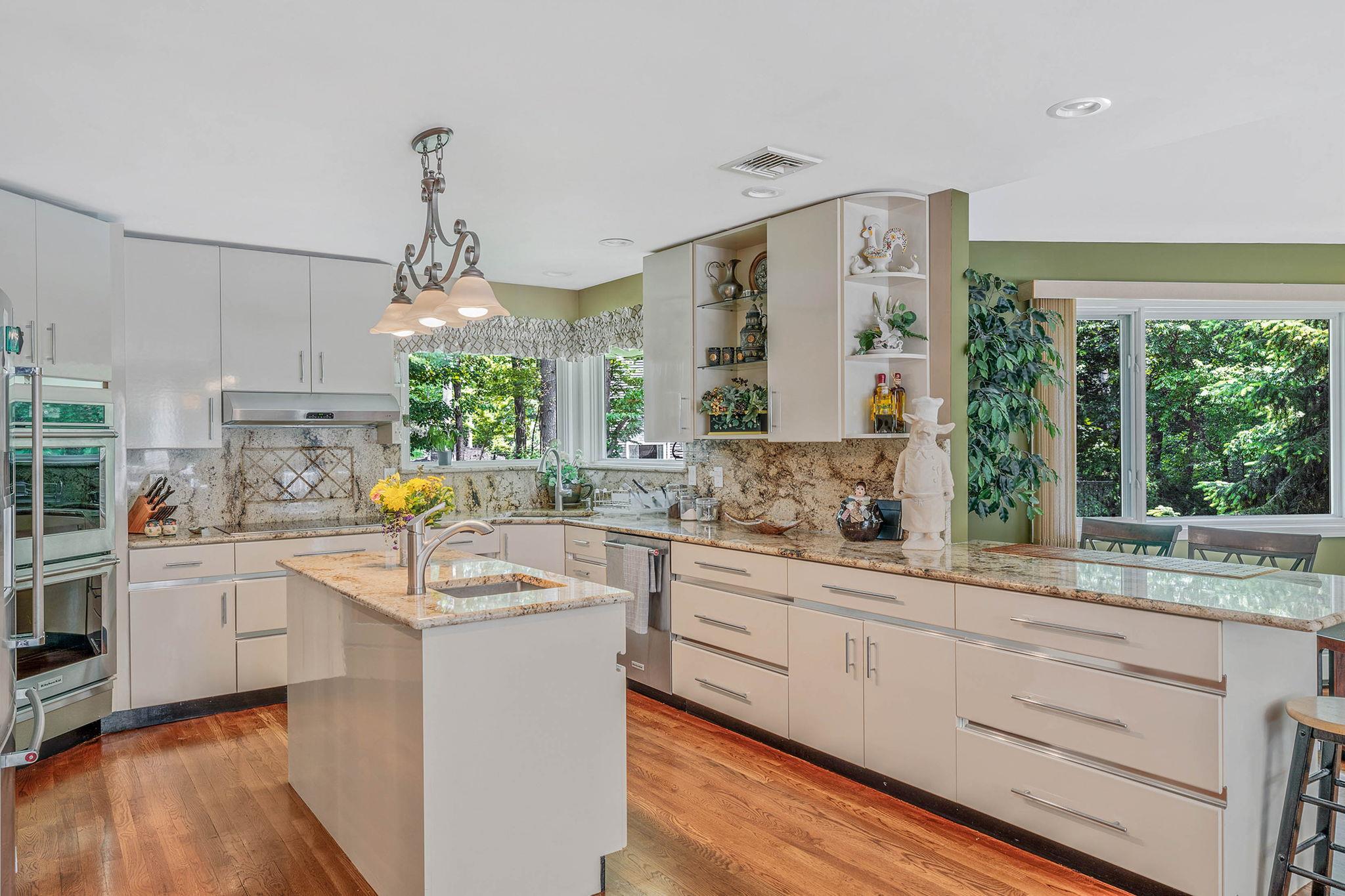 6 Ring Neck Court, Wading River, NY 11792