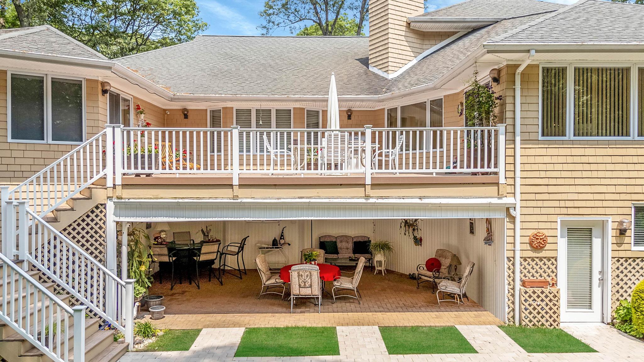 6 Ring Neck Court, Wading River, NY 11792