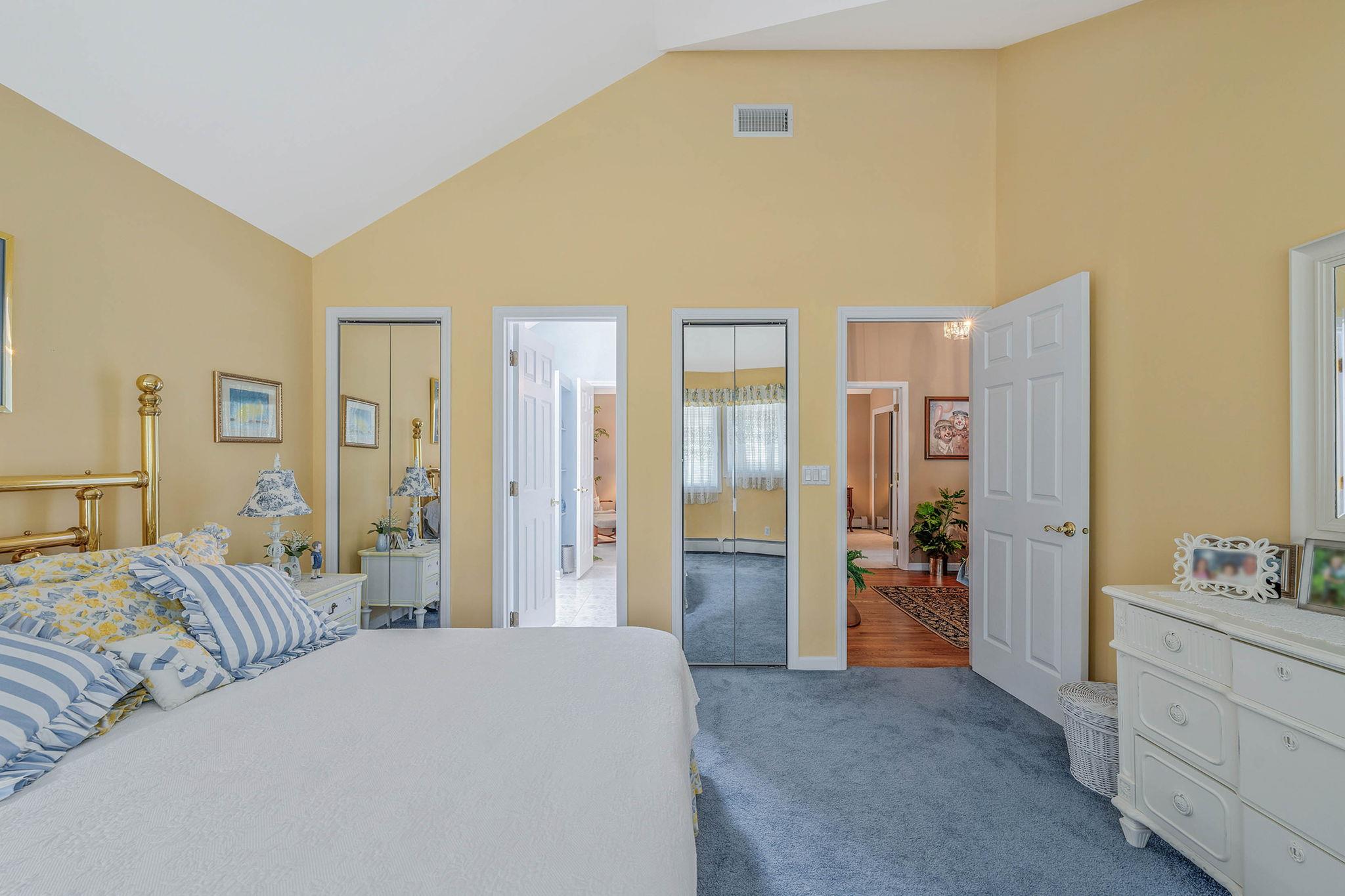 6 Ring Neck Court, Wading River, NY 11792