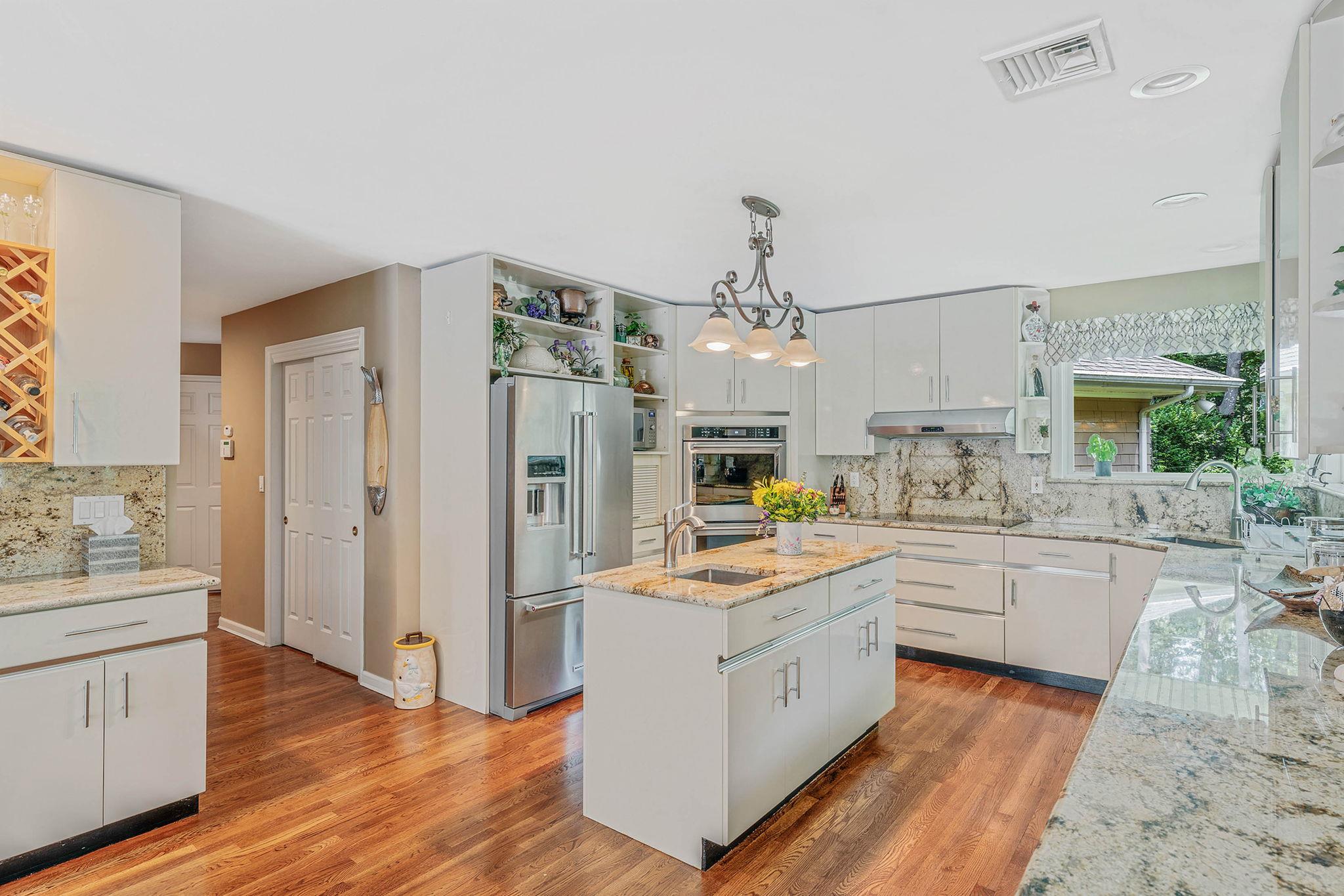 6 Ring Neck Court, Wading River, NY 11792