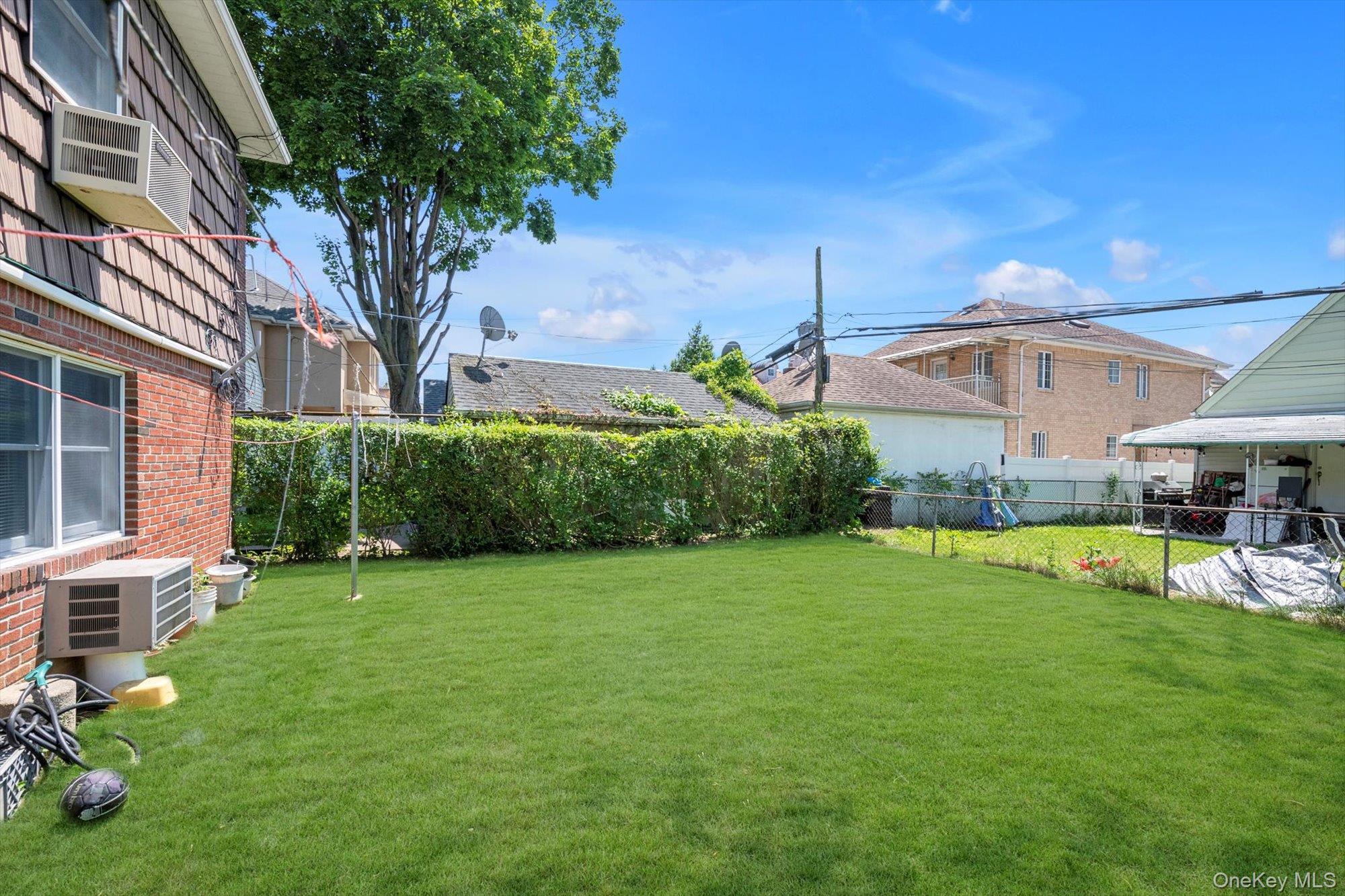 78-30 270th Street, New Hyde Park, NY 11004