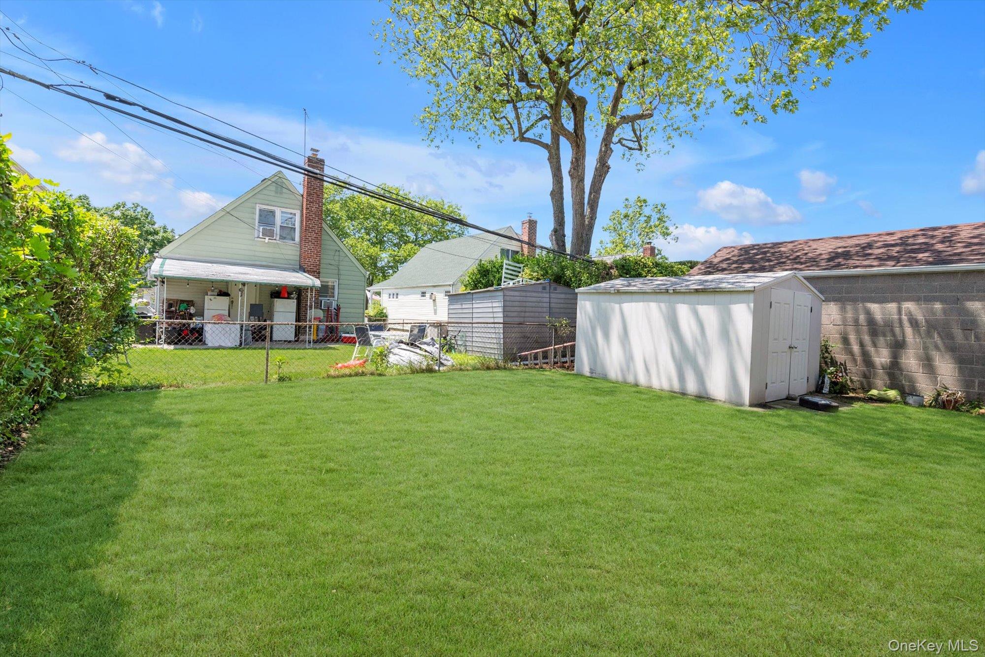 78-30 270th Street, New Hyde Park, NY 11004