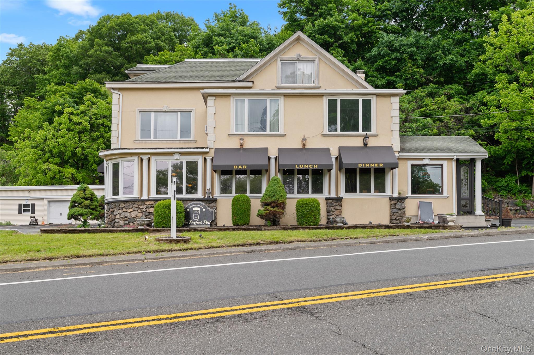 337 N Liberty Drive, Tomkins Cove, NY 10986