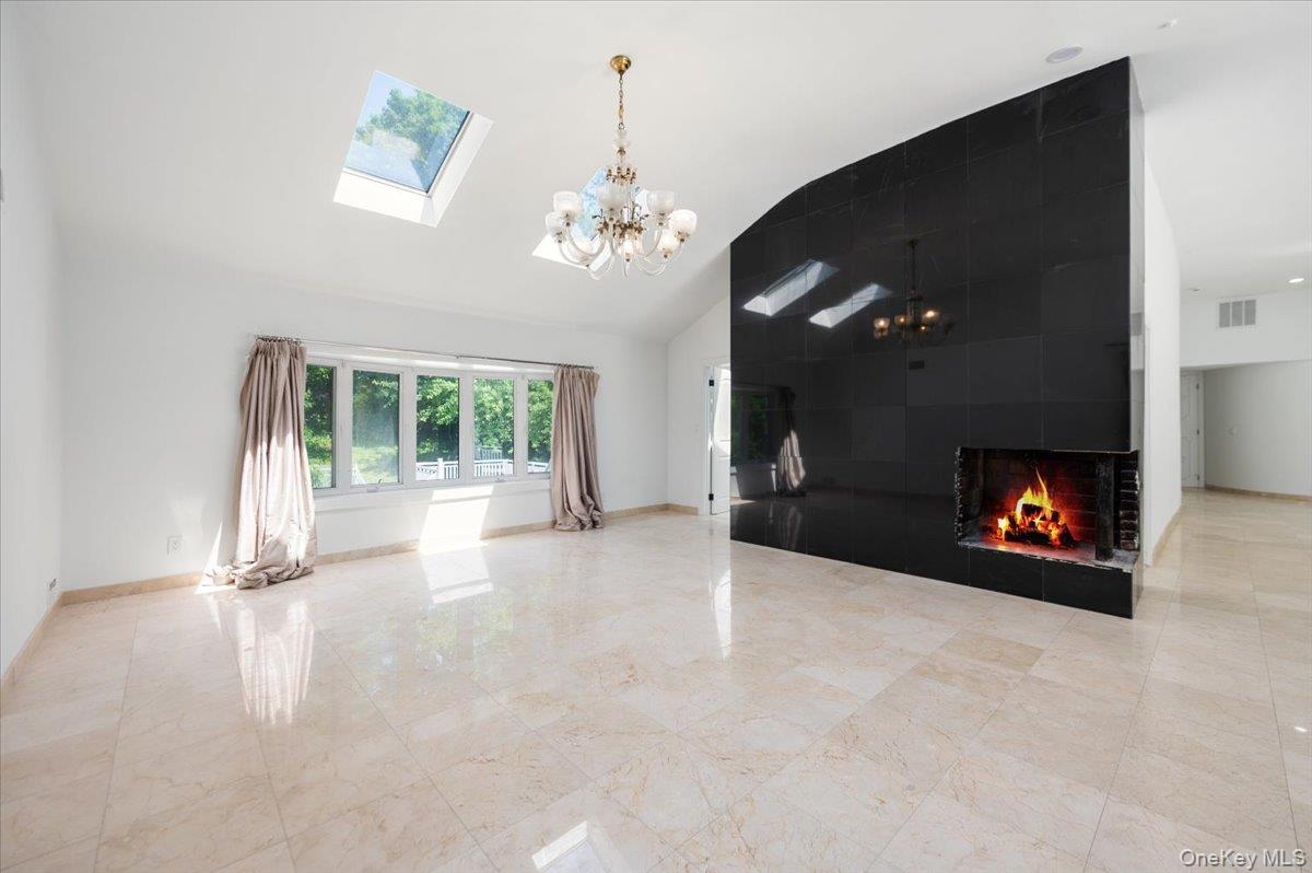 452 E Shore Road, Great Neck, NY 11024