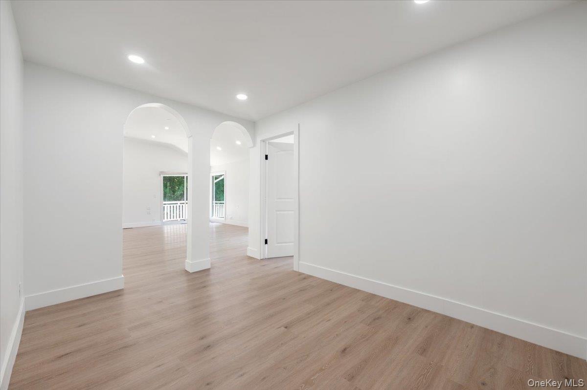 452 E Shore Road, Great Neck, NY 11024