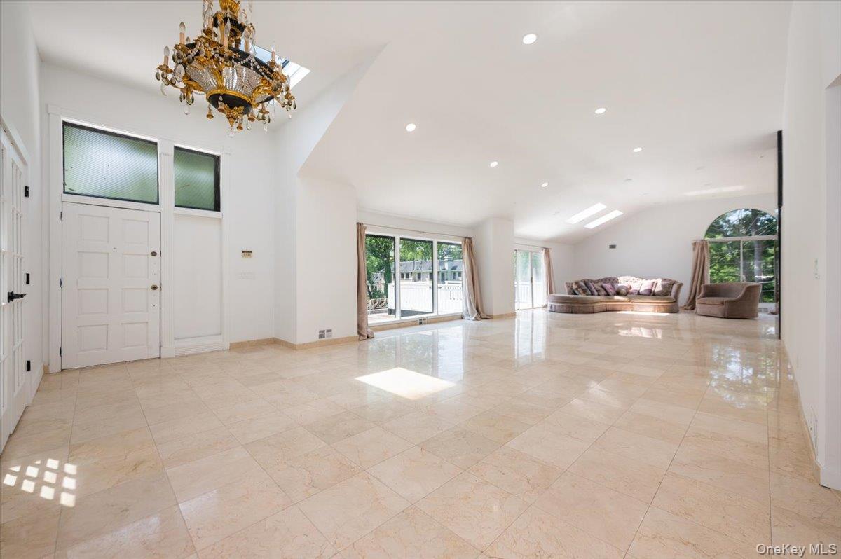 452 E Shore Road, Great Neck, NY 11024