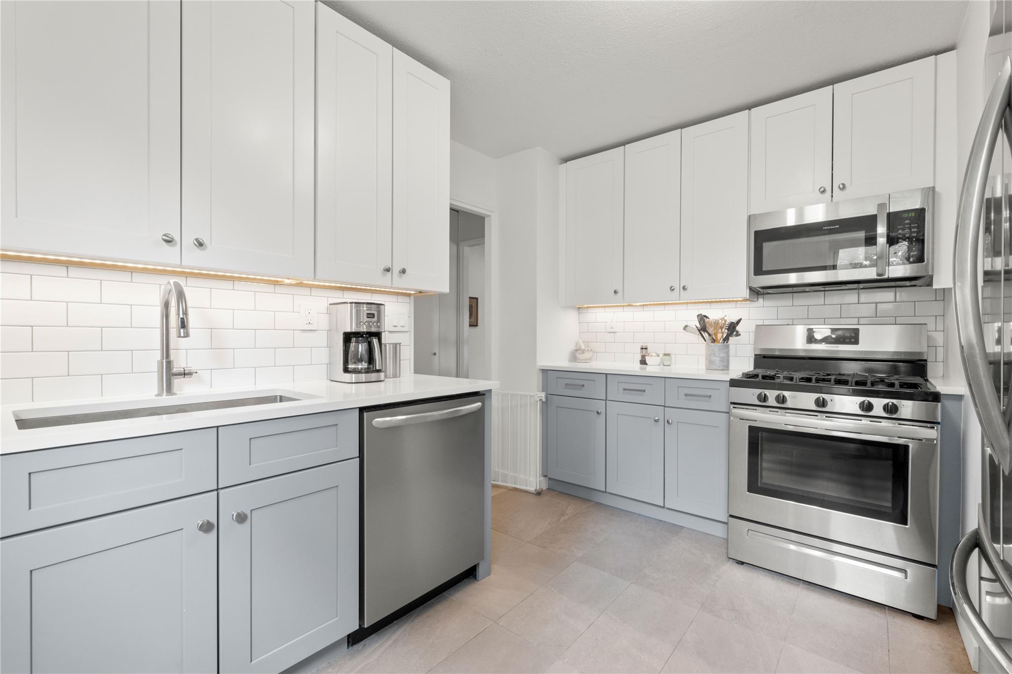 70-31 108 Street # 3H, Forest Hills, NY 11375