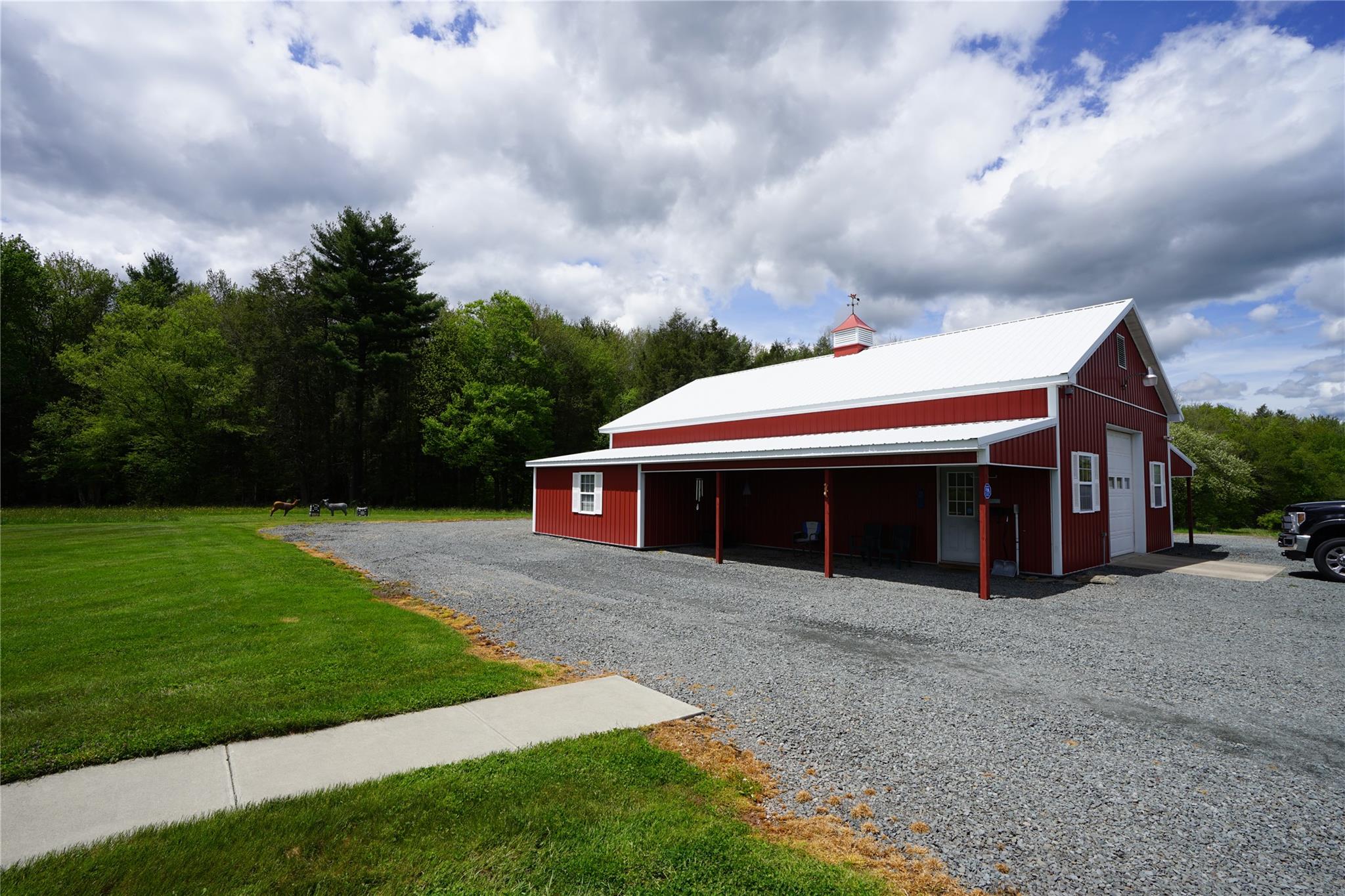 6452 State Route 52, Lake Huntington, NY 12752