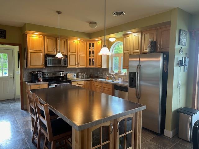 6452 State Route 52, Lake Huntington, NY 12752