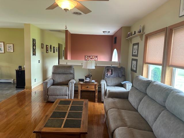 6452 State Route 52, Lake Huntington, NY 12752