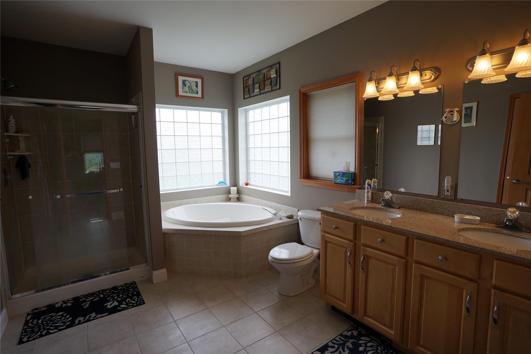 6452 State Route 52, Lake Huntington, NY 12752