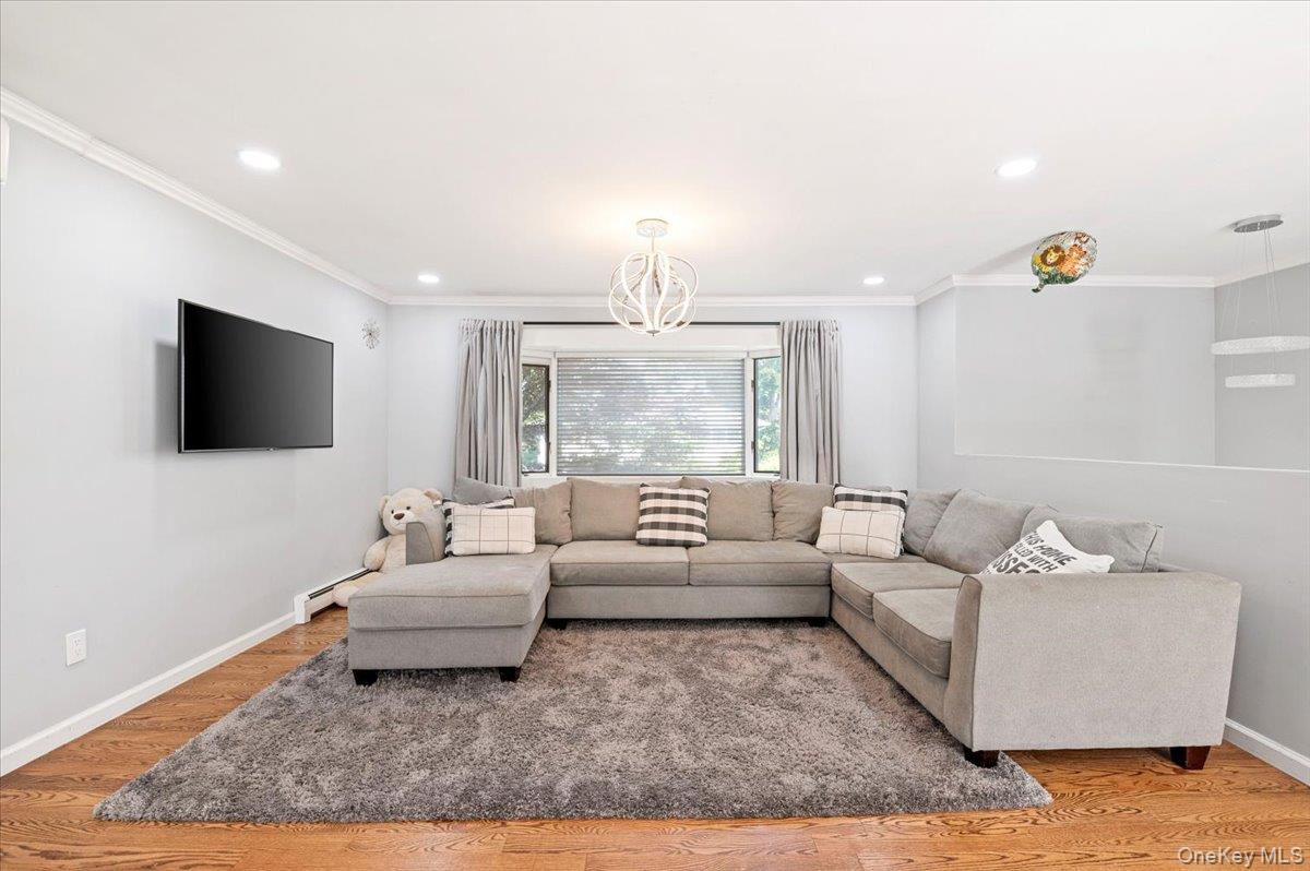 34 Dennis Lane, Bethpage, NY 11714