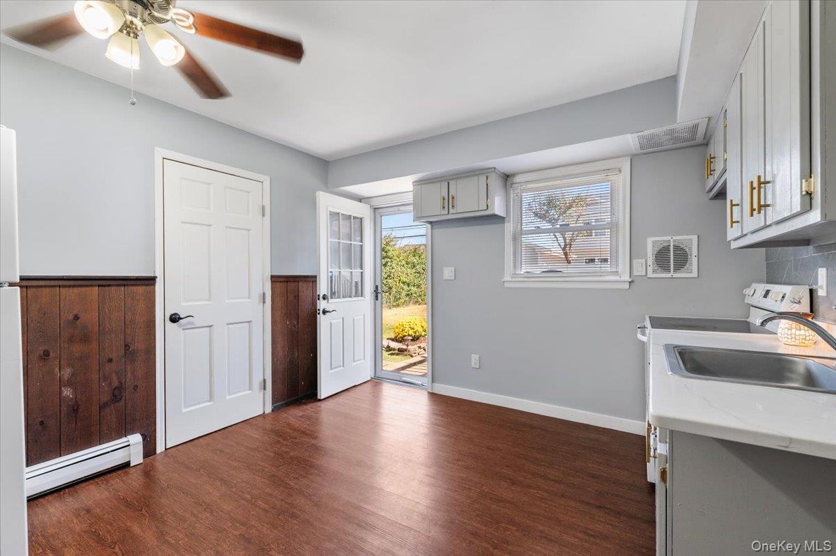 34 Dennis Lane, Bethpage, NY 11714