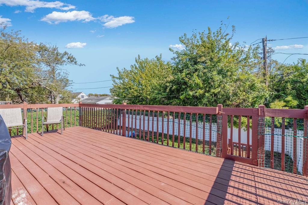 34 Dennis Lane, Bethpage, NY 11714