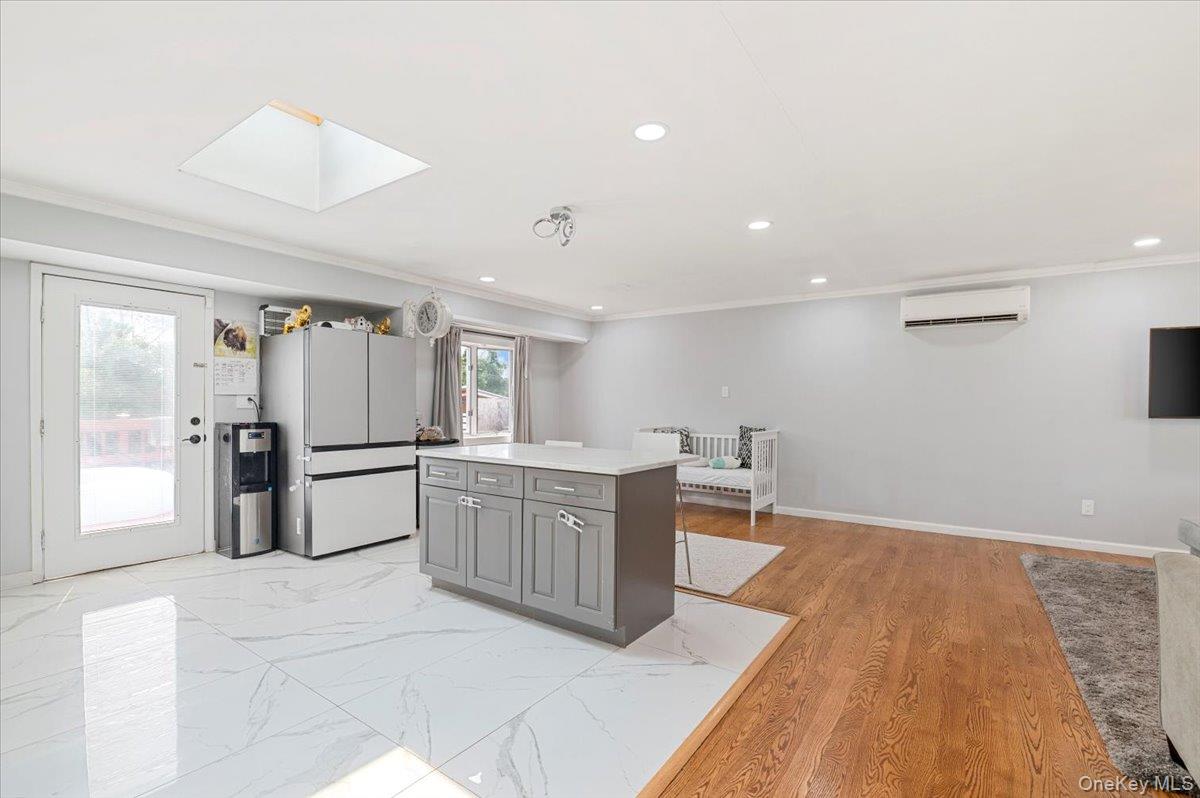 34 Dennis Lane, Bethpage, NY 11714