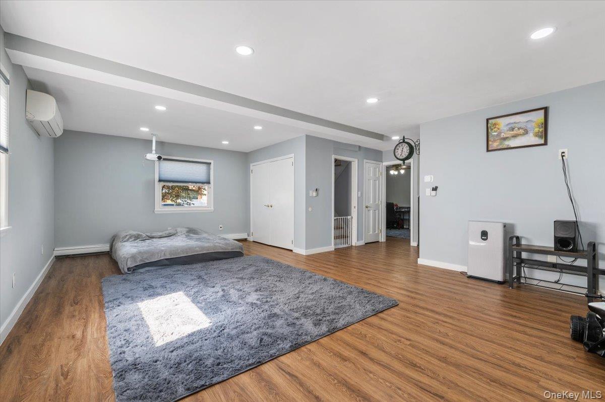 34 Dennis Lane, Bethpage, NY 11714