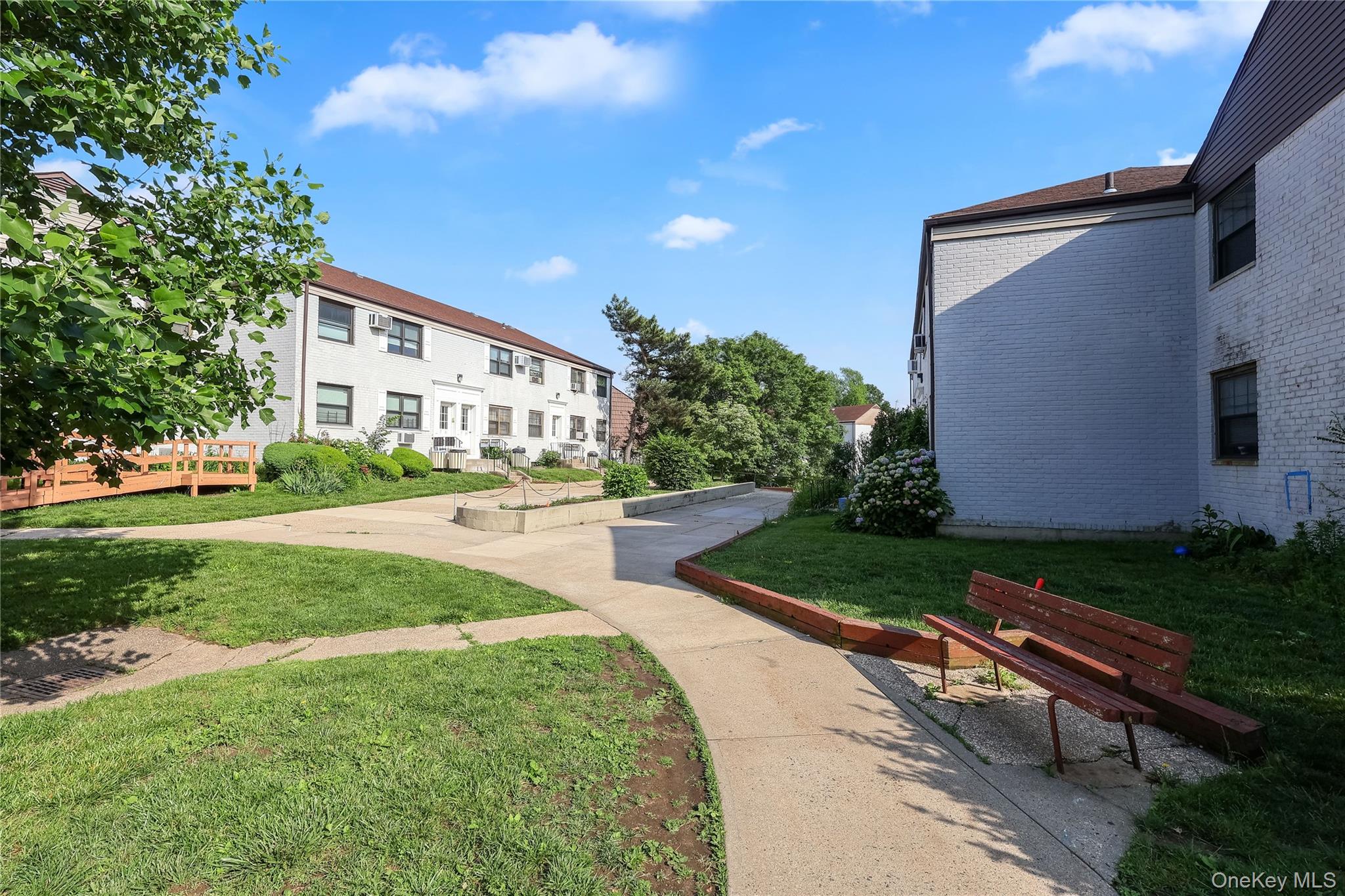 67-09 136 Street # B, Kew Garden Hills, NY 11367