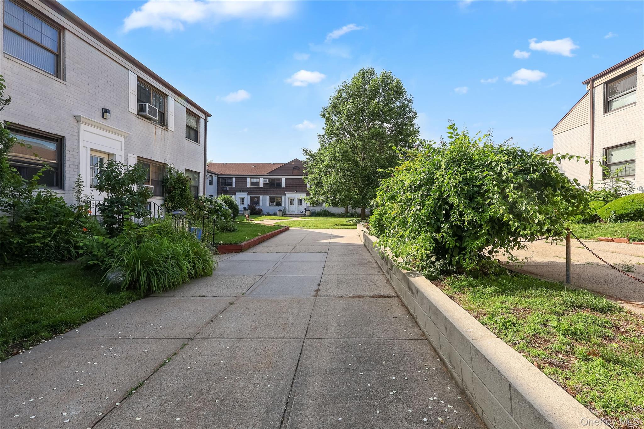 67-09 136 Street # B, Kew Garden Hills, NY 11367