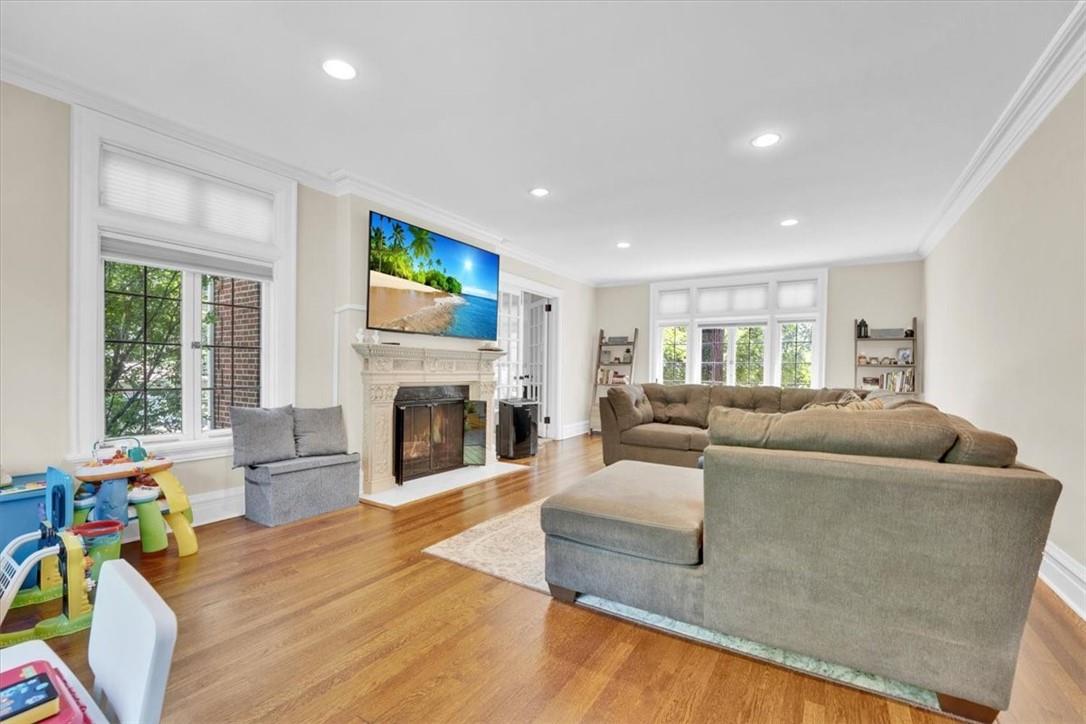 2 Rockland Avenue, Yonkers, NY 10705