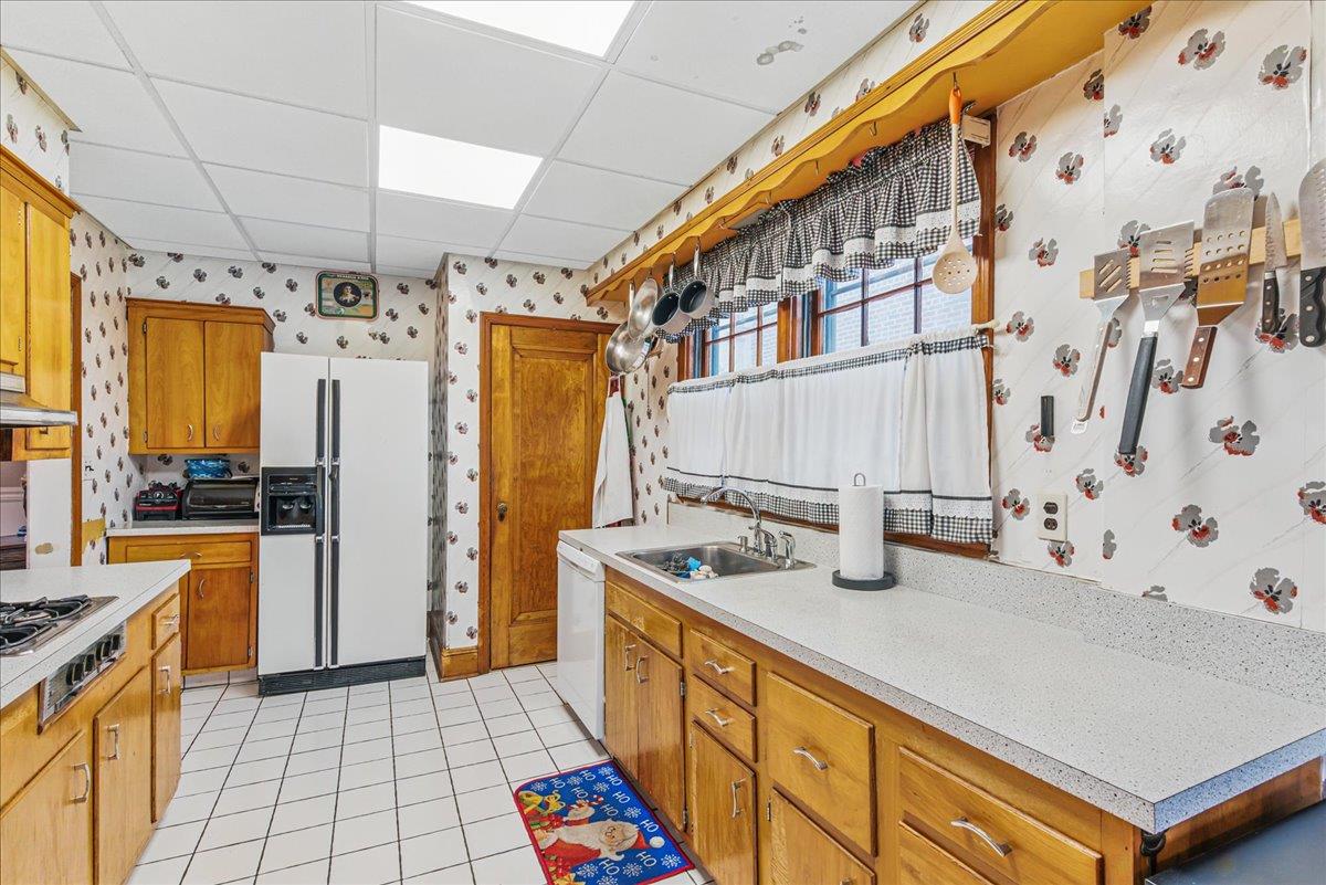 3211 171st Street, Flushing, NY 11358