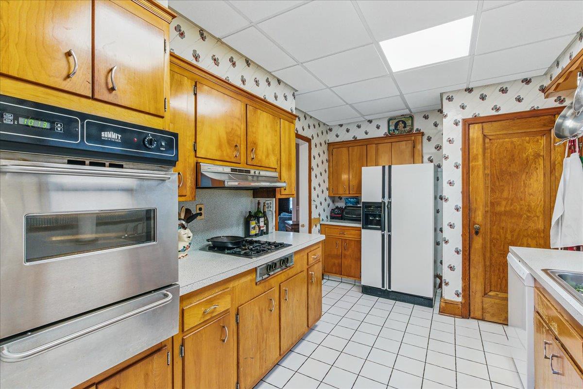 3211 171st Street, Flushing, NY 11358