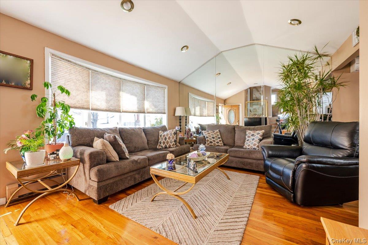 22 Cheshire Road, Inwood, NY 11096