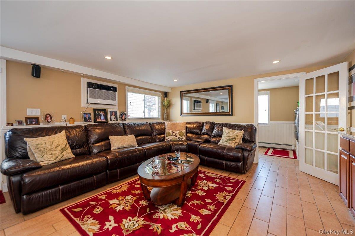 22 Cheshire Road, Inwood, NY 11096