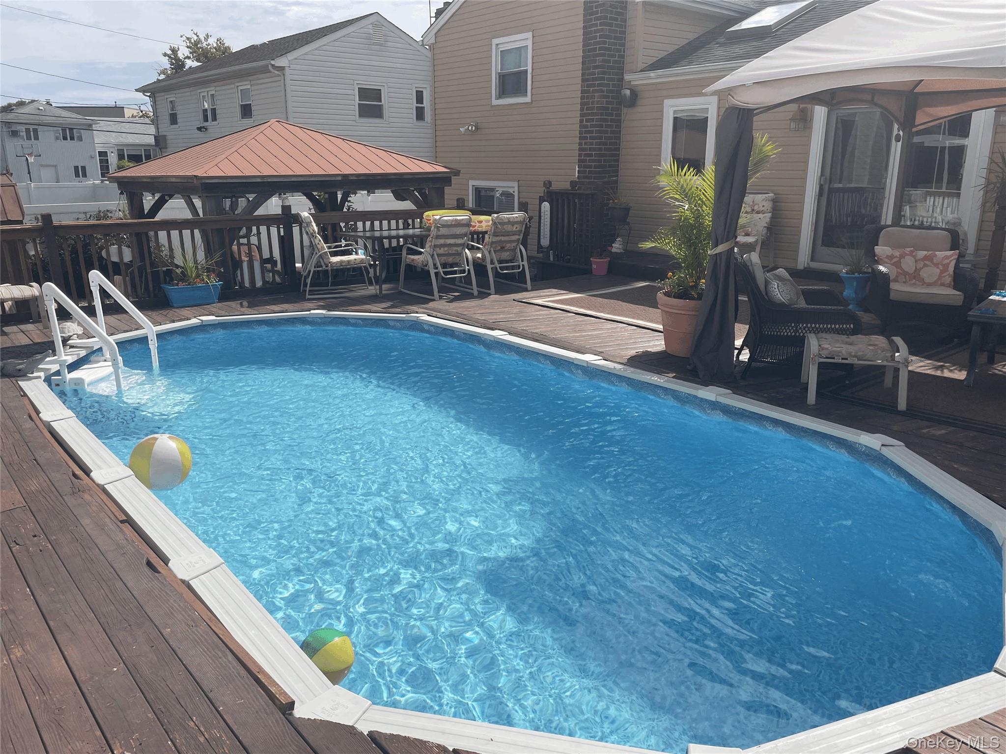 22 Cheshire Road, Inwood, NY 11096