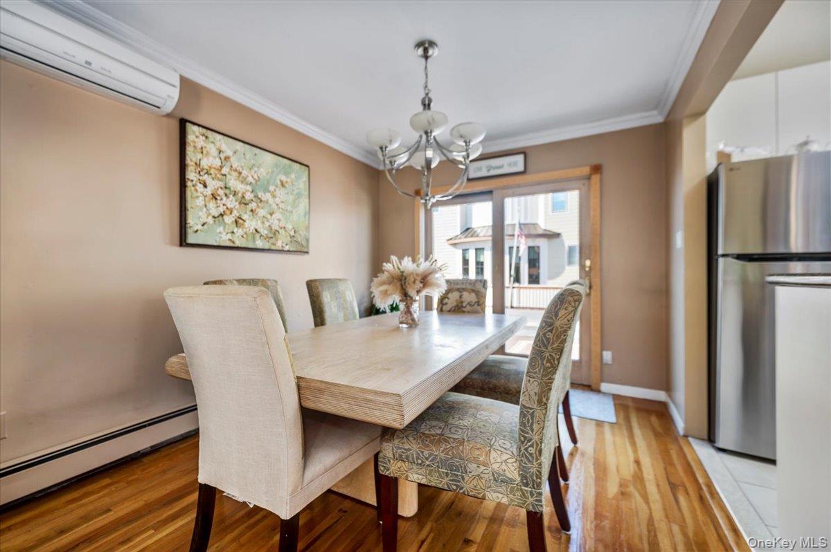 22 Cheshire Road, Inwood, NY 11096