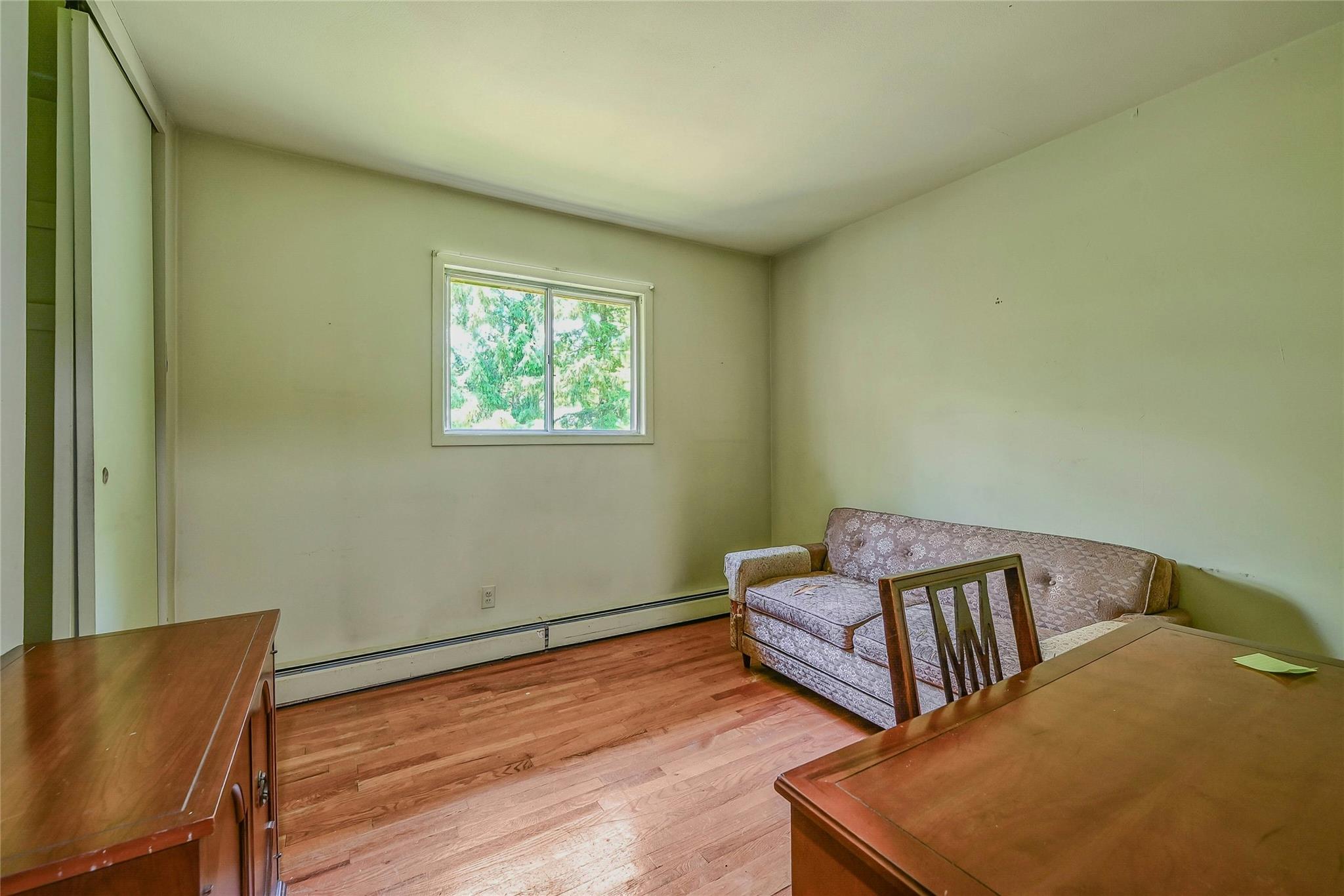 10 Moonedge Road, Northport, NY 11768