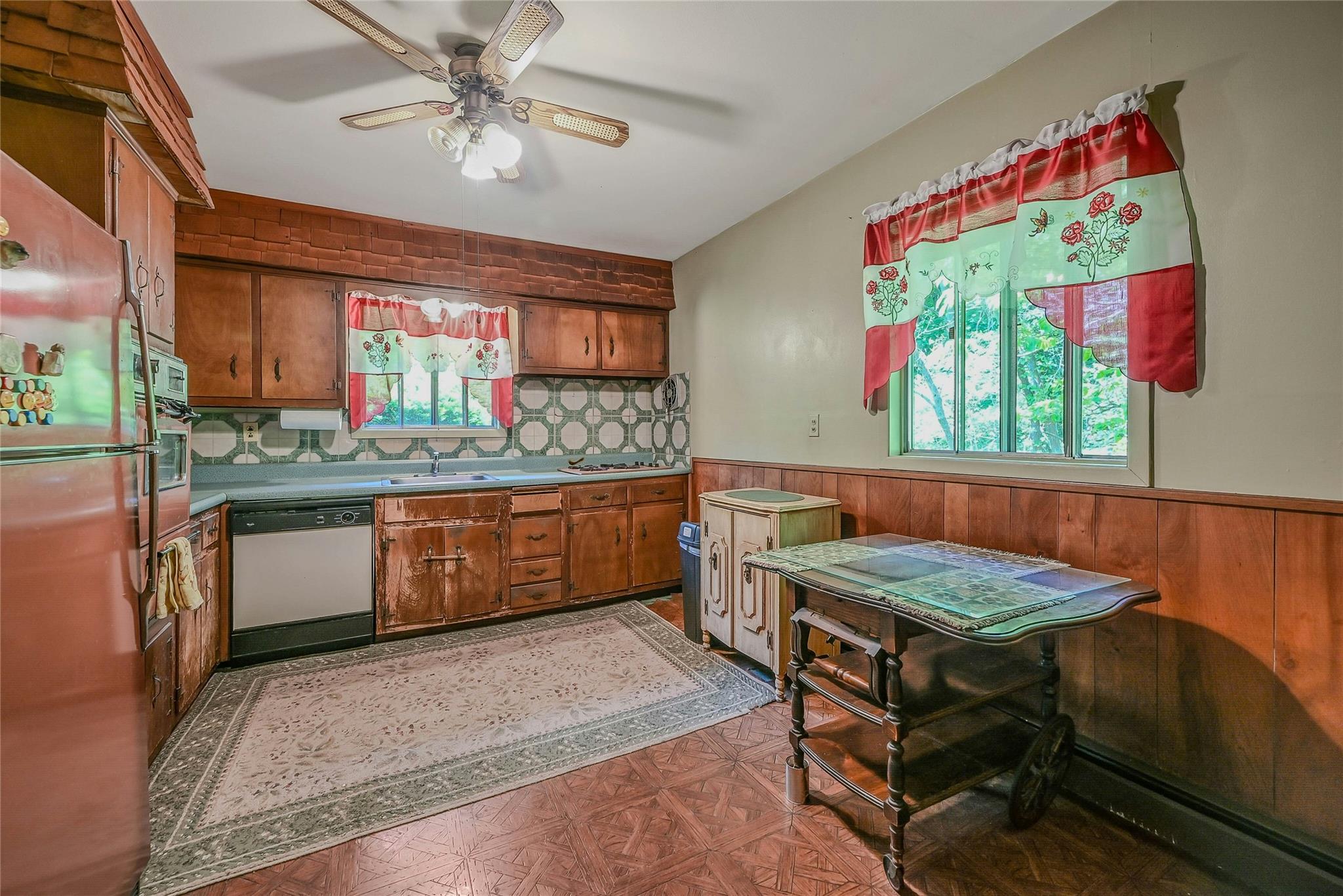 10 Moonedge Road, Northport, NY 11768