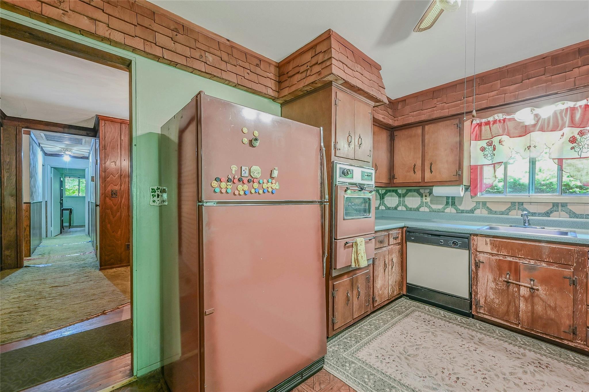 10 Moonedge Road, Northport, NY 11768