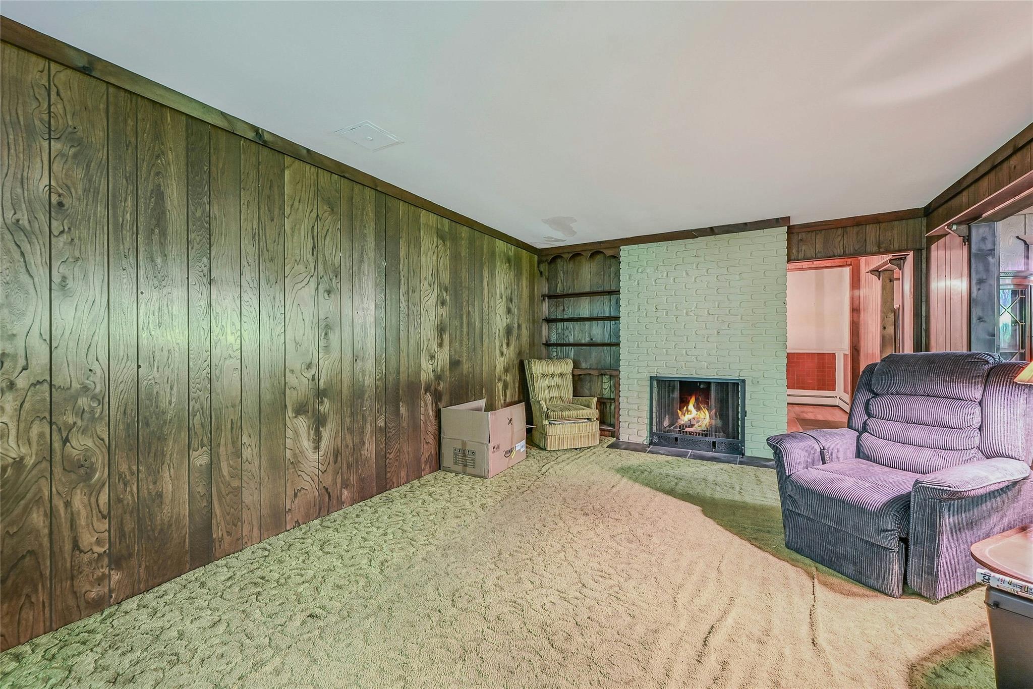 10 Moonedge Road, Northport, NY 11768