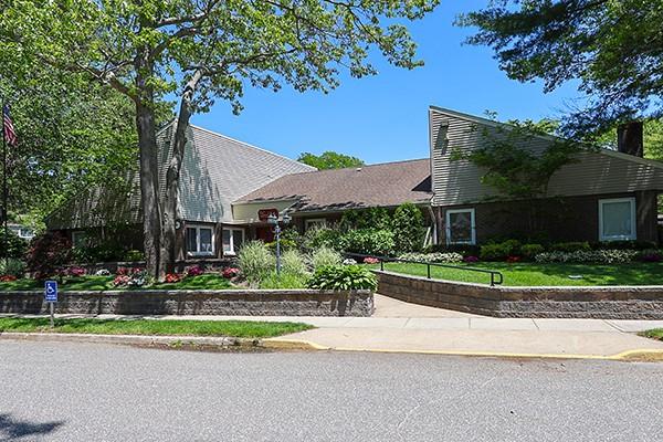 223 Springmeadow Drive # E, Holbrook, NY 11741