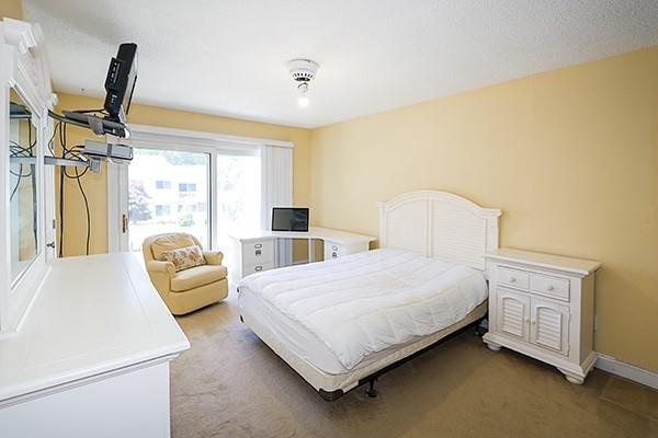 223 Springmeadow Drive # E, Holbrook, NY 11741