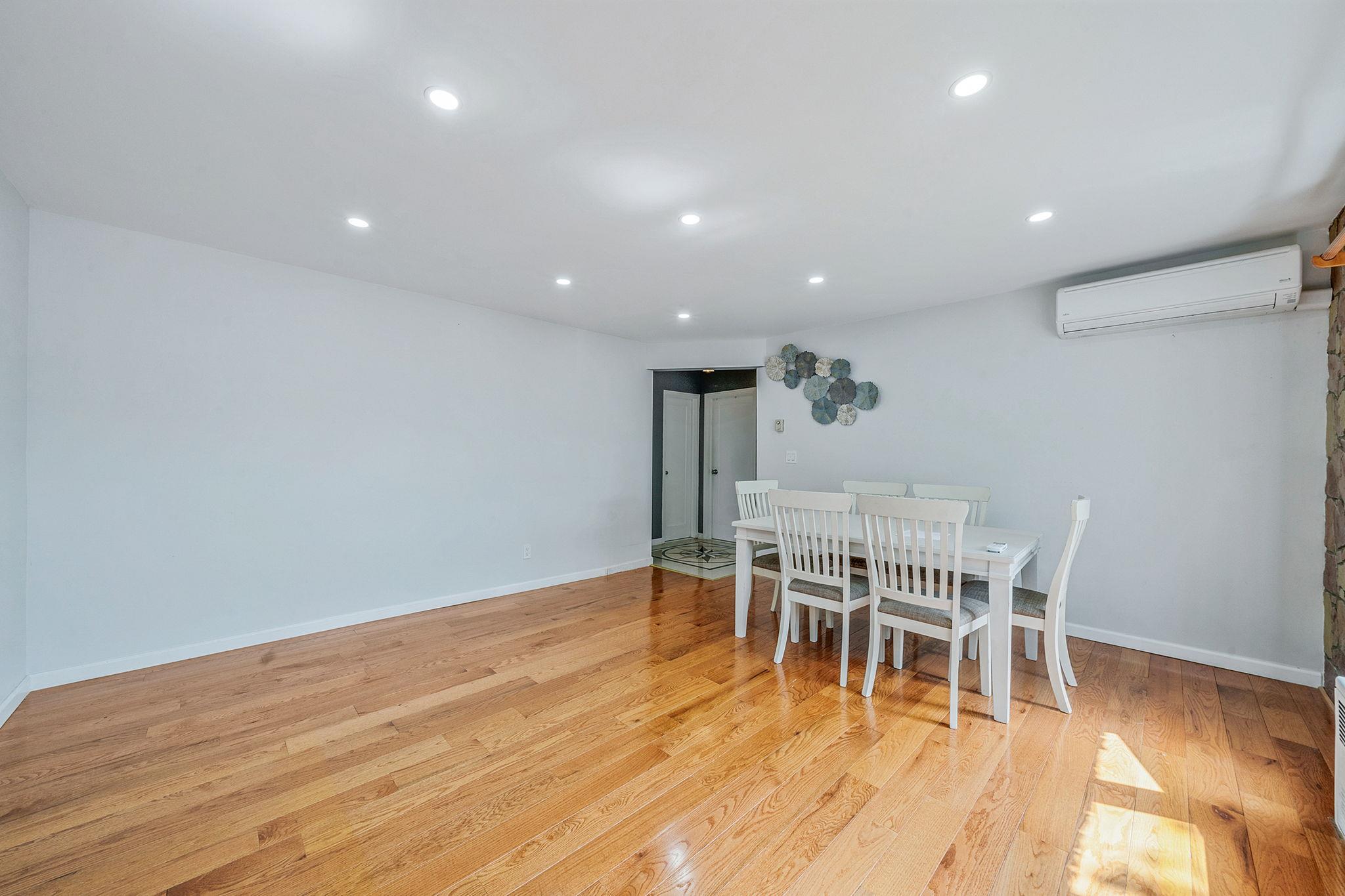 859 Franklin Avenue, Valley Stream, NY 11580