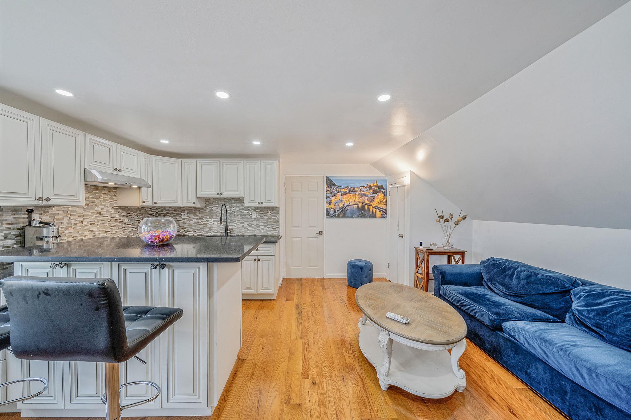 859 Franklin Avenue, Valley Stream, NY 11580
