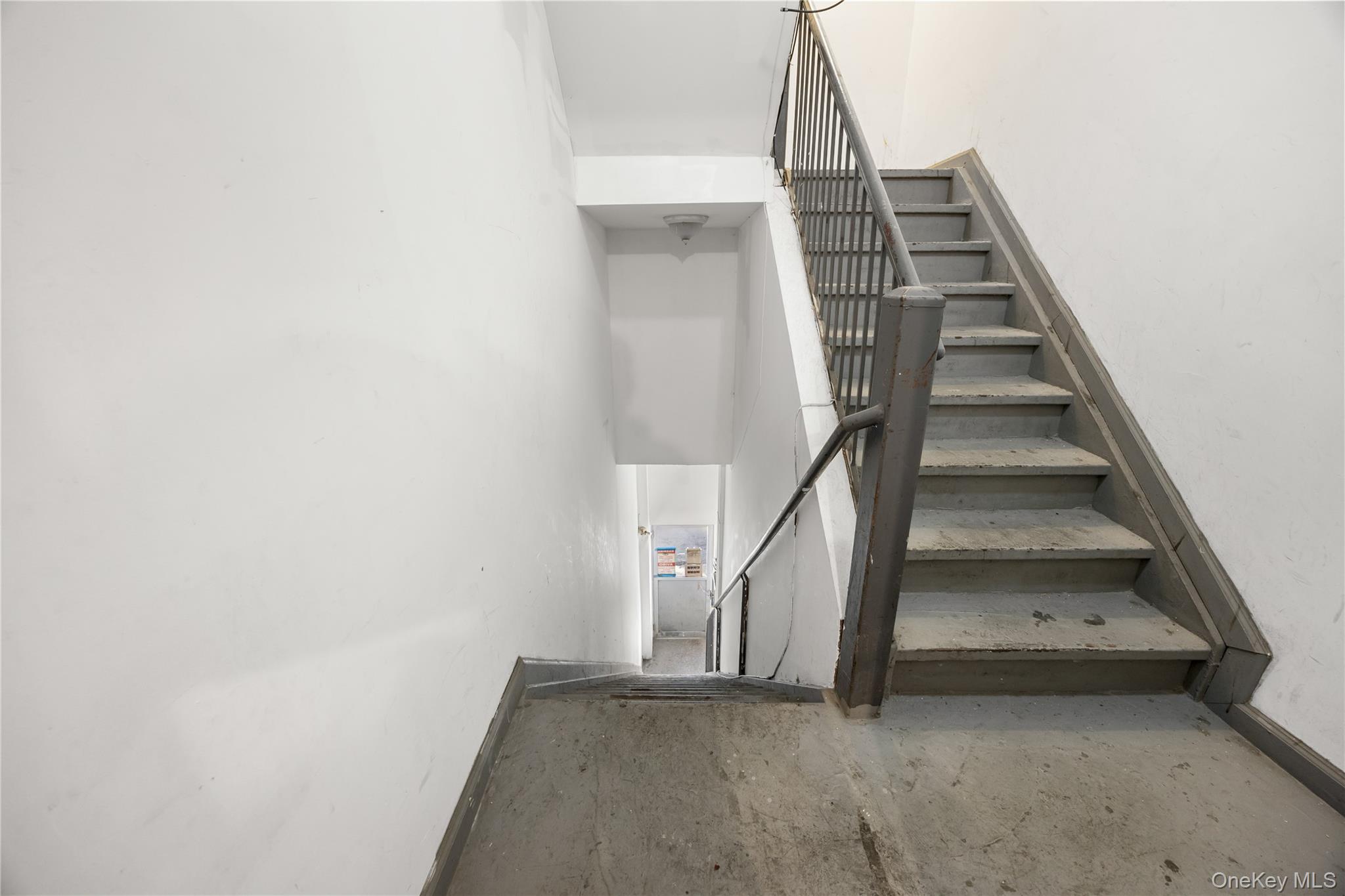 131-44 40th Road, Flushing, NY 11354