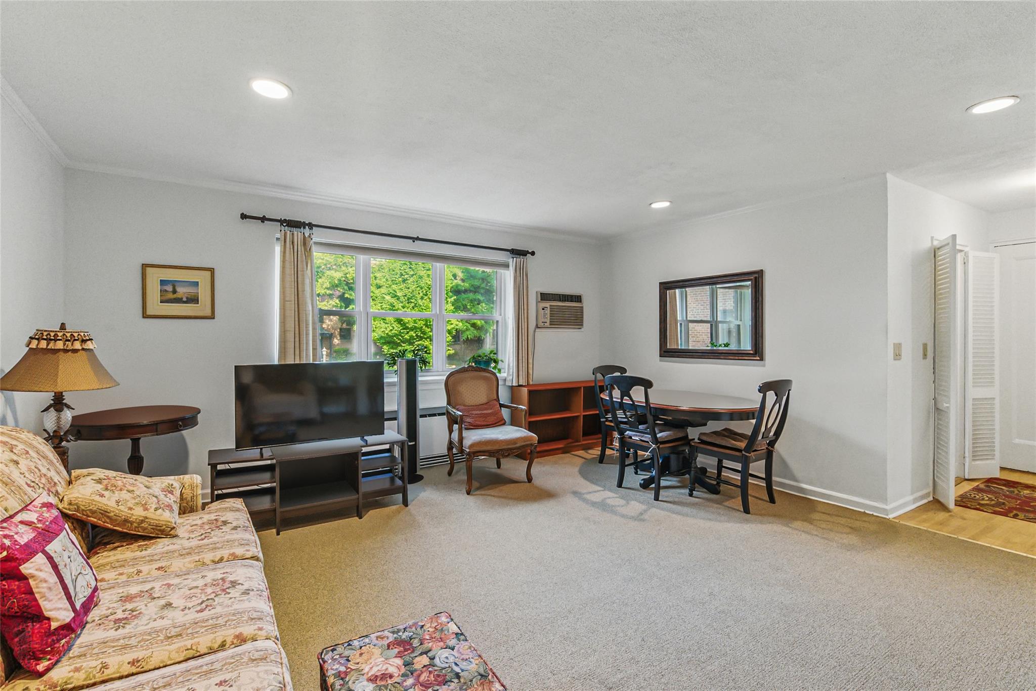 15 Beach Road # 1P, Great Neck, NY 11023